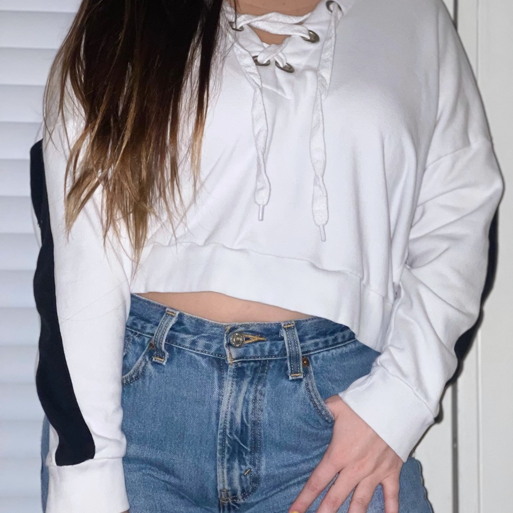 White cropped hoodie